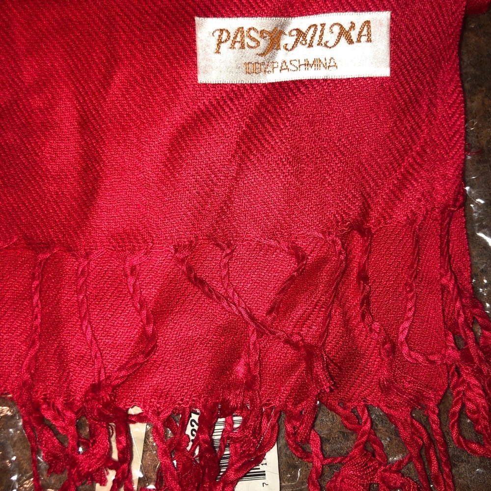 NEW! Gorgeous red Pashmina shawl/wrap & fringed ends. Approx. 6 ft by 1.5 ft dim